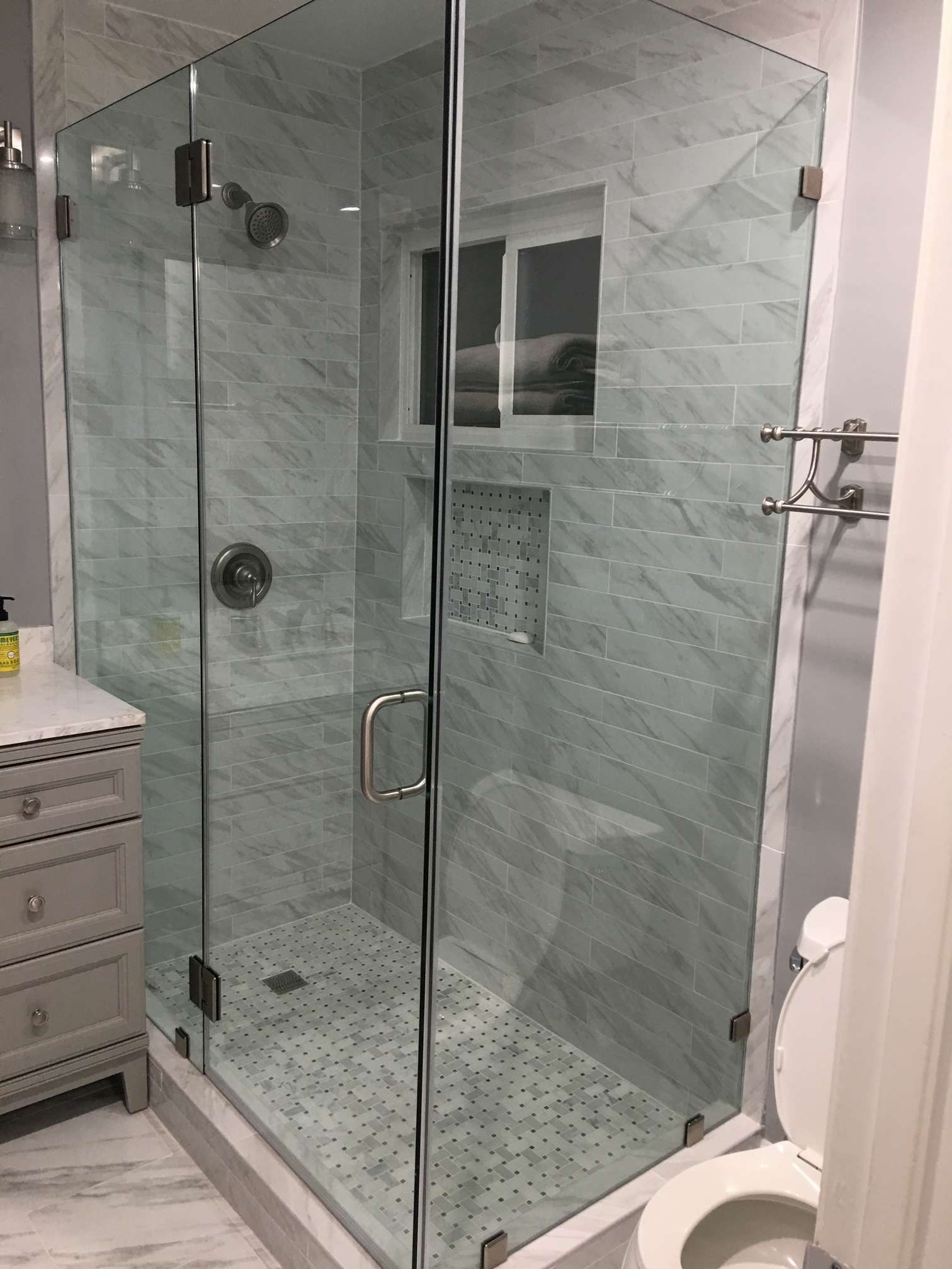 Frameless-Shower-90 Degree